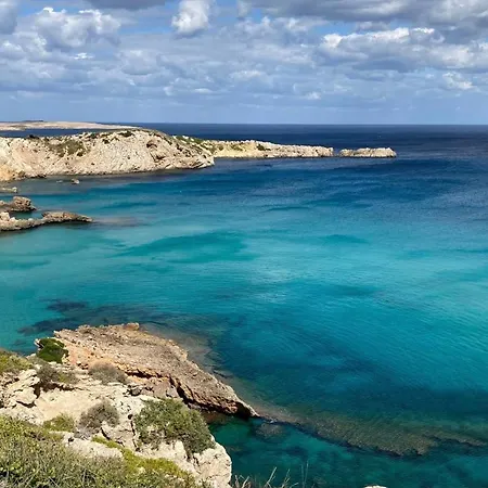 - Vue Golf Pres De La